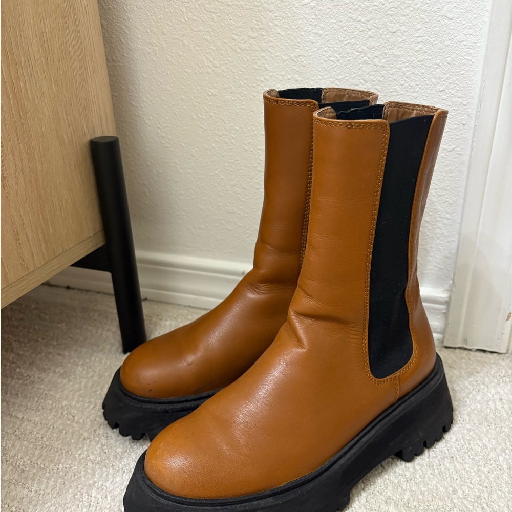 Zara women’s boots size 5.5